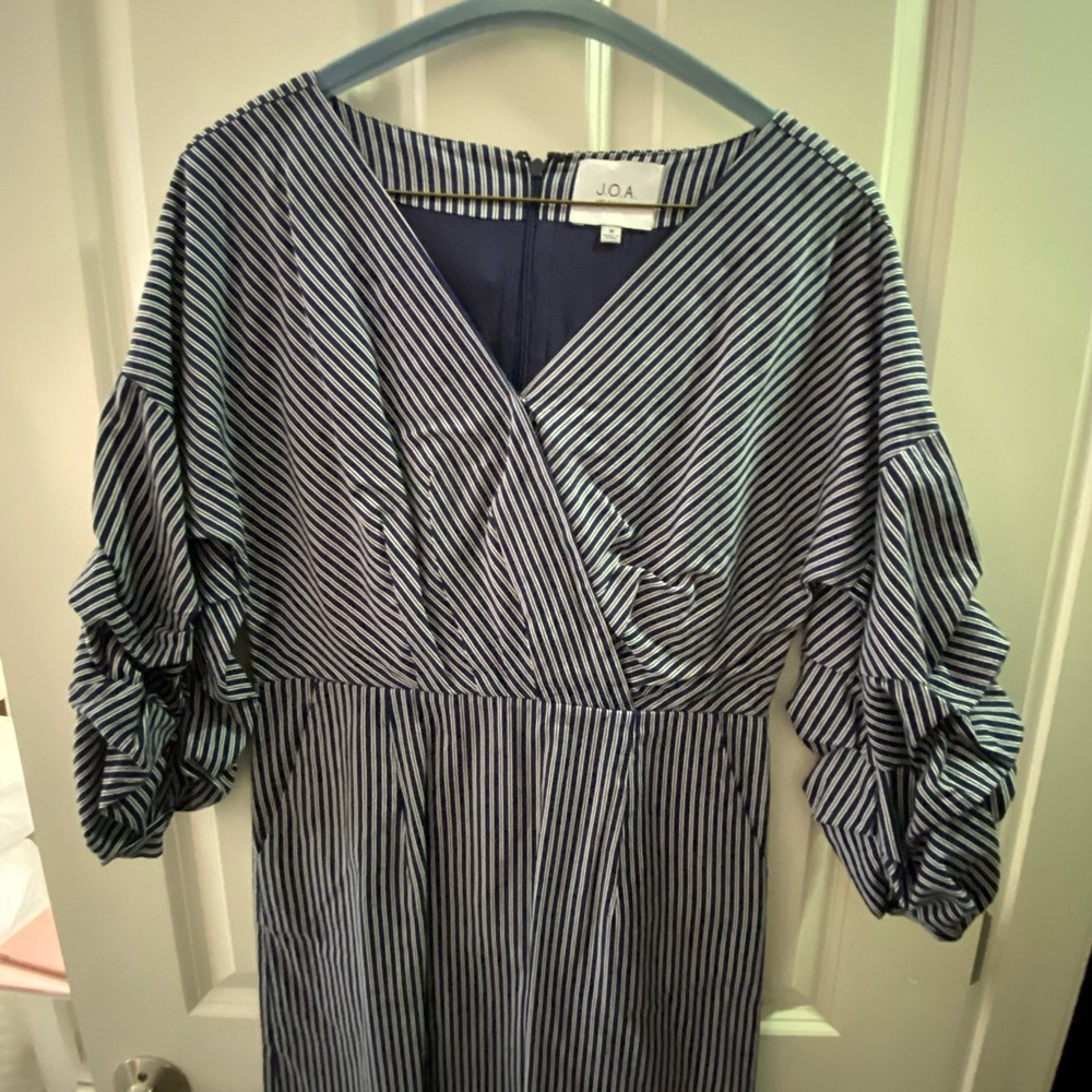 JOA Dress